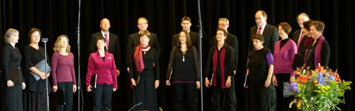 Die vox nova bei einem Auftritt im Münchner Künstlerhaus