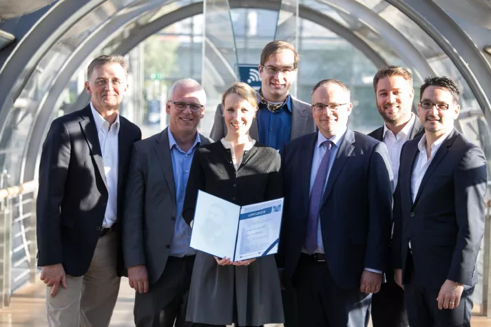 Bild: PD Dr. Wibke Uller erhält Werner-Porstmann-Preis 2019