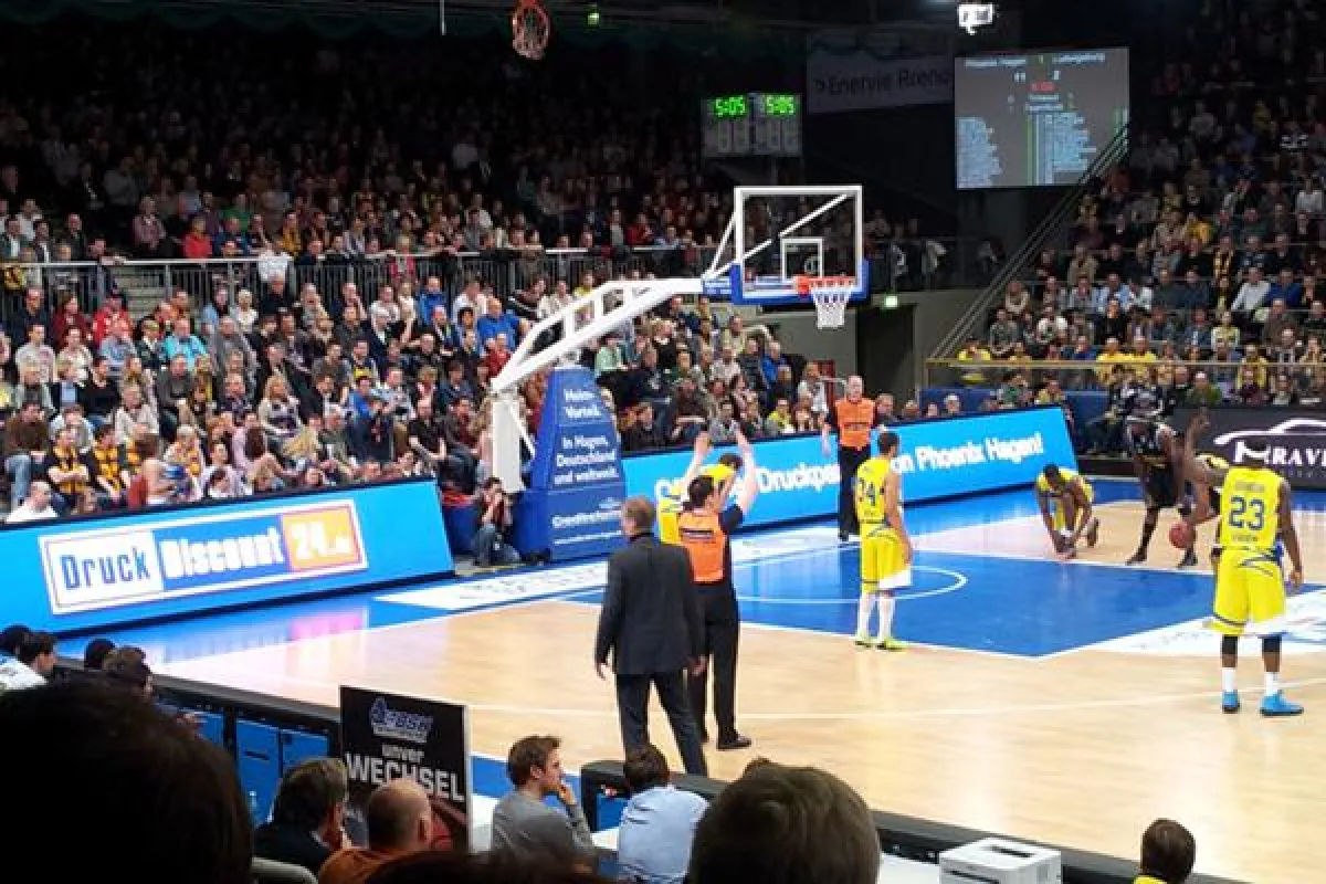 Phoenix Hagen vs. Neckar RIESEN Ludwigsburg 10.04.2013