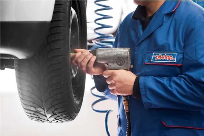 Bild: Winterreifenpflicht verabschiedet: Pit-Stop empfiehlt schnellen Reifenwechsel