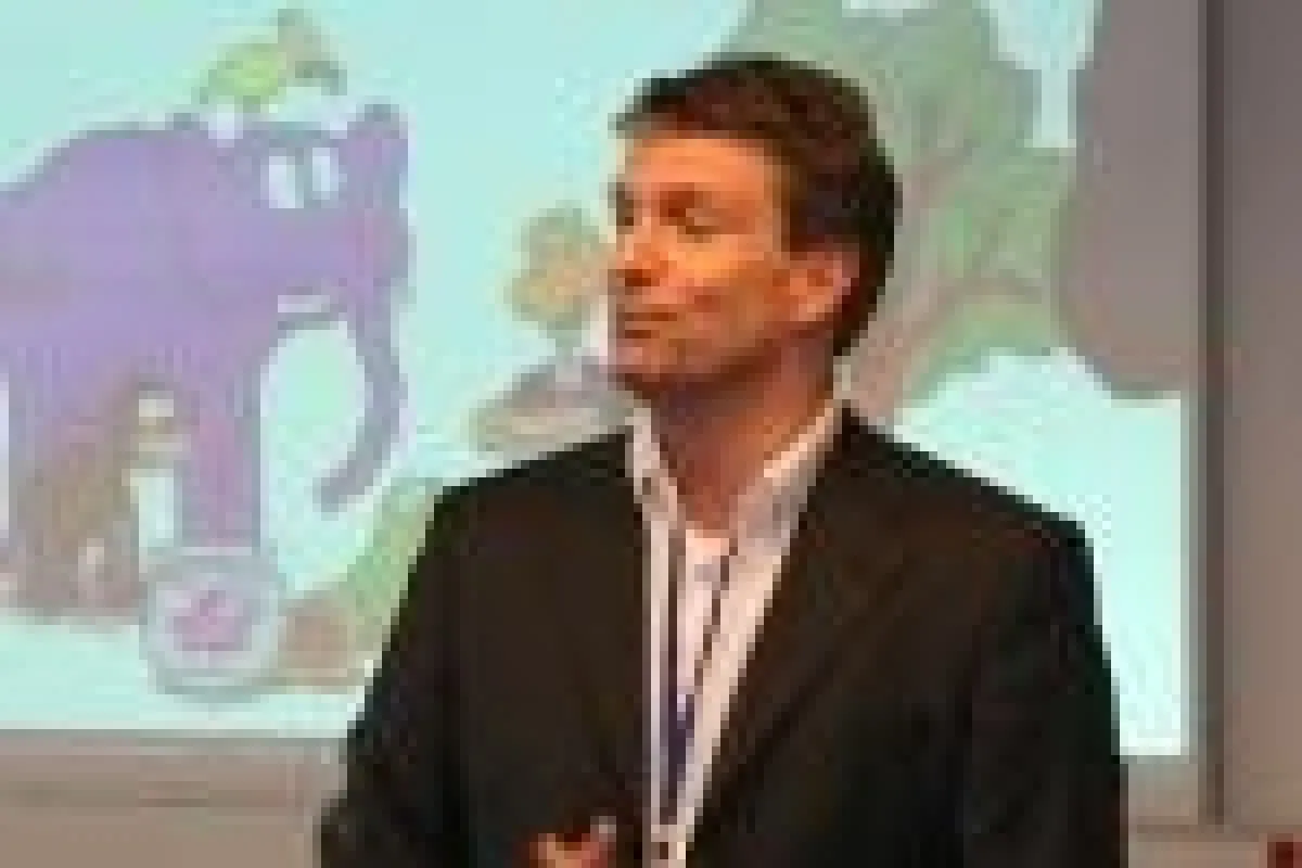 Andreas Dolle, Leiter des ADM Instituts, ruft den Sales Club ins Leben.