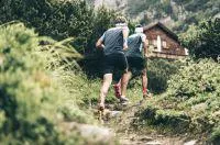 Bild: Führende Laufblogger testen die Trailrunning Strecken im Zillertal beim Trailbloggercamp 2018