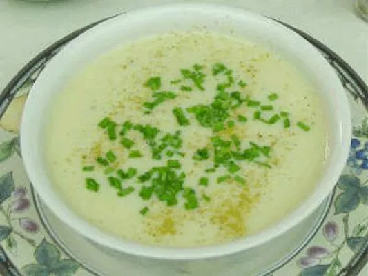 MasterCuisine aktuell: Vichysoise im Suppentopf Bild: MasterCuisine aktuell: Vichysoise im Suppentopf