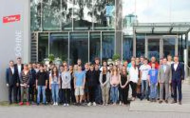 Bild: 39 neue Azubis starten in die berufliche Zukunft bei DEHN