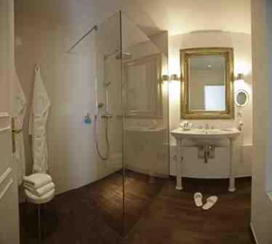 Im Hotel Miramar auf Sylt wurden die ersten Duschen mit „ShowerGuard“ ausgestattet