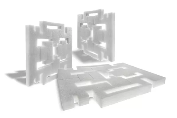 Bild: NEUE GENERATION VERSCHÄUMBARER KUNSTSTOFFTYPEN VON SABIC VERKÜRZEN DIE ENTGASUNGSDAUER UM 50%