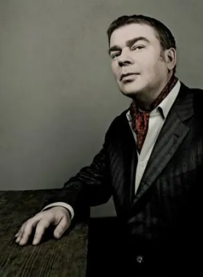 Bild: MAX GOLDT... liest Berichte aus der hellen alten Zeit