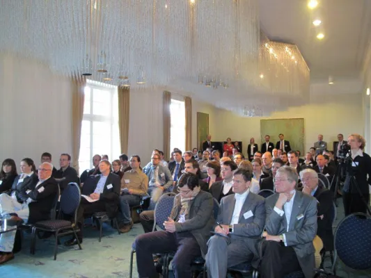 Bild: Jubiläum: 5. Kompetenzforum IT in Aachen lockte zahlreiche Besucher an