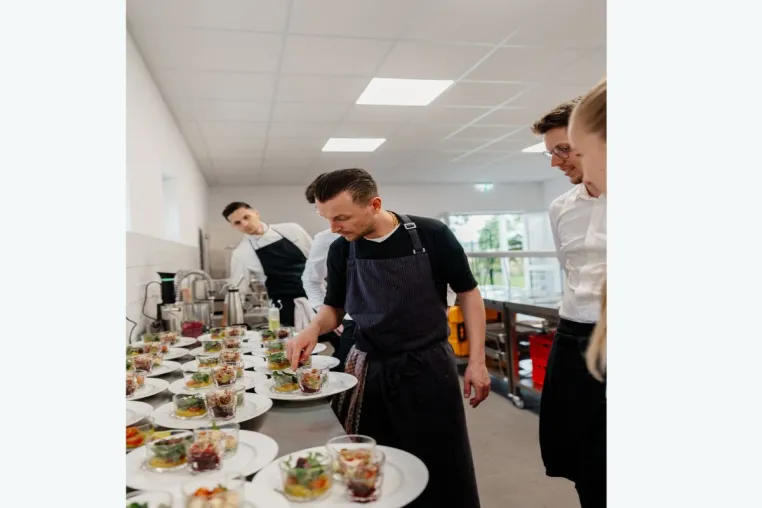 Sommerkorn Catering München mit neuer Website und bewährter Qualität - ein Familienunternehmen im Aufbruch Bild: Sommerkorn Catering München mit neuer Website und bewährter Qualität - ein Familienunternehmen im Aufbruch