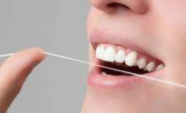 Bild: Zahnpflege bei Pflegebedürftigen und Menschen mit Handicap.