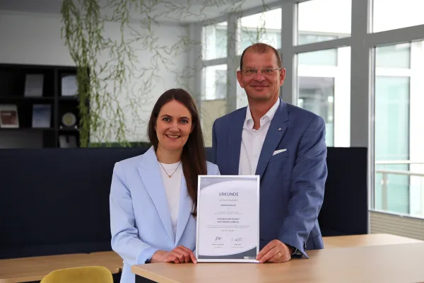 Gesundheit gewinnt: Merkur erhält Auszeichnung für wegweisendes Gesundheitsmanagement Bild: Gesundheit gewinnt: Merkur erhält Auszeichnung für wegweisendes Gesundheitsmanagement