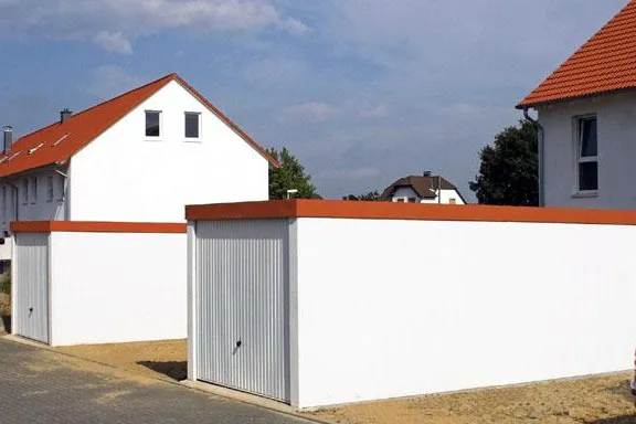 Im Forum der Begehrlichkeiten: MC-Garagen Bild: Im Forum der Begehrlichkeiten: MC-Garagen