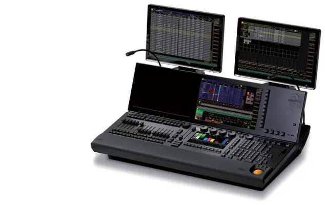 Bild: b&b eventtechnik investiert in grandMA2 ultra-light von MA Lighting