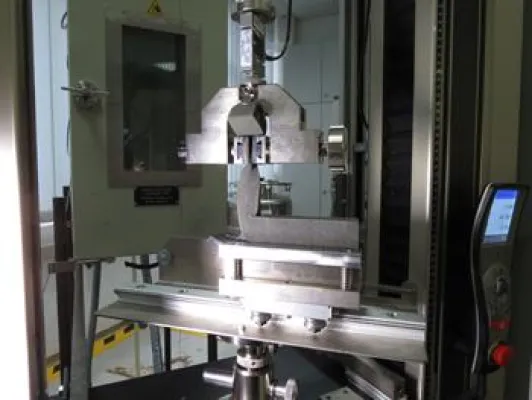 Henkel bietet hochwirksame Loctite-Klebstoffe für Schalldämmschäume und integrierte Sensoren in Autoreifen Bild: Henkel bietet hochwirksame Loctite-Klebstoffe für Schalldämmschäume und integrierte Sensoren in Autoreifen