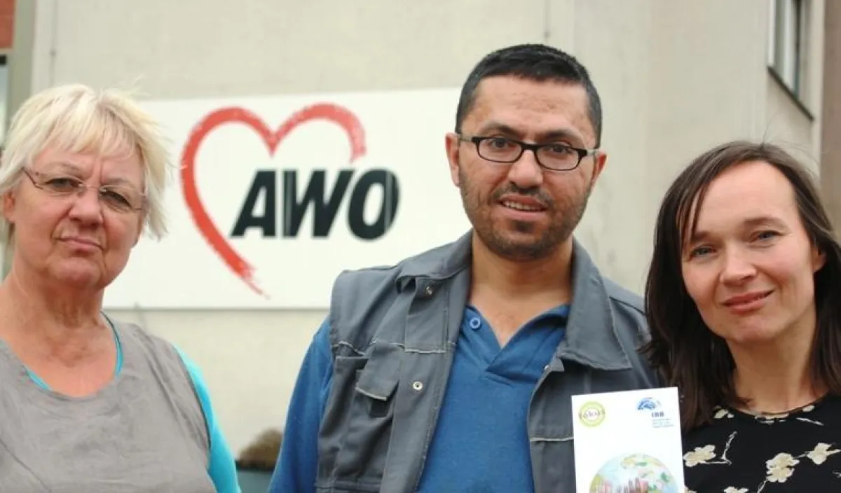 Auftakt in Dortmund: In den Werkstätten der AWO in Dortmund-Eving leitet Dr. Katja Sündermann (r.) die erste Fortbildung.