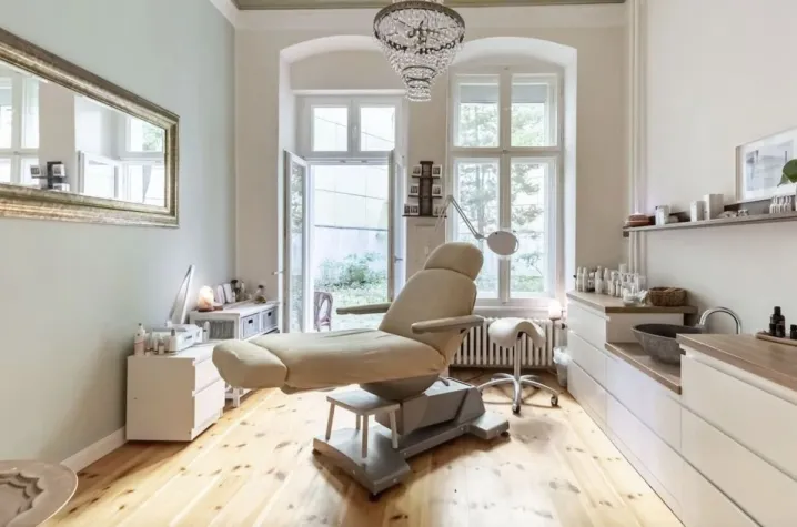 Rosacea Behandlung in Berlin Charlottenburg mit Avicenna Bild: Rosacea Behandlung in Berlin Charlottenburg mit Avicenna