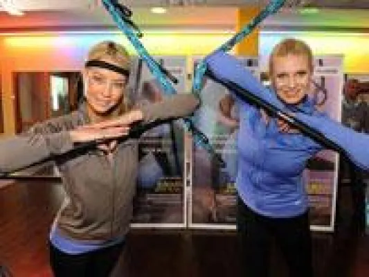 Bild: Boris Becker´s Ex Sandy Meyer-Wölden trainiert sexy