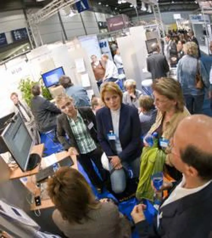 KOMCOM OST 2008 in Leipzig:Aussteller und Besucher sind mehr als zufrieden.