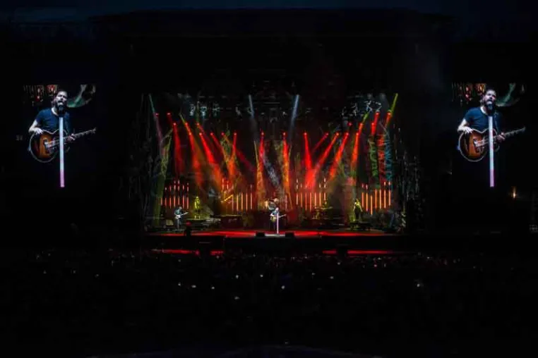 Rea Garvey tourt mit LITECRAFT, ArKaos und High End Systems Bild: Rea Garvey tourt mit LITECRAFT, ArKaos und High End Systems