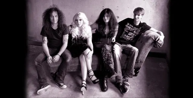 Bild: Nikki Puppet - Female-Fronted Rock