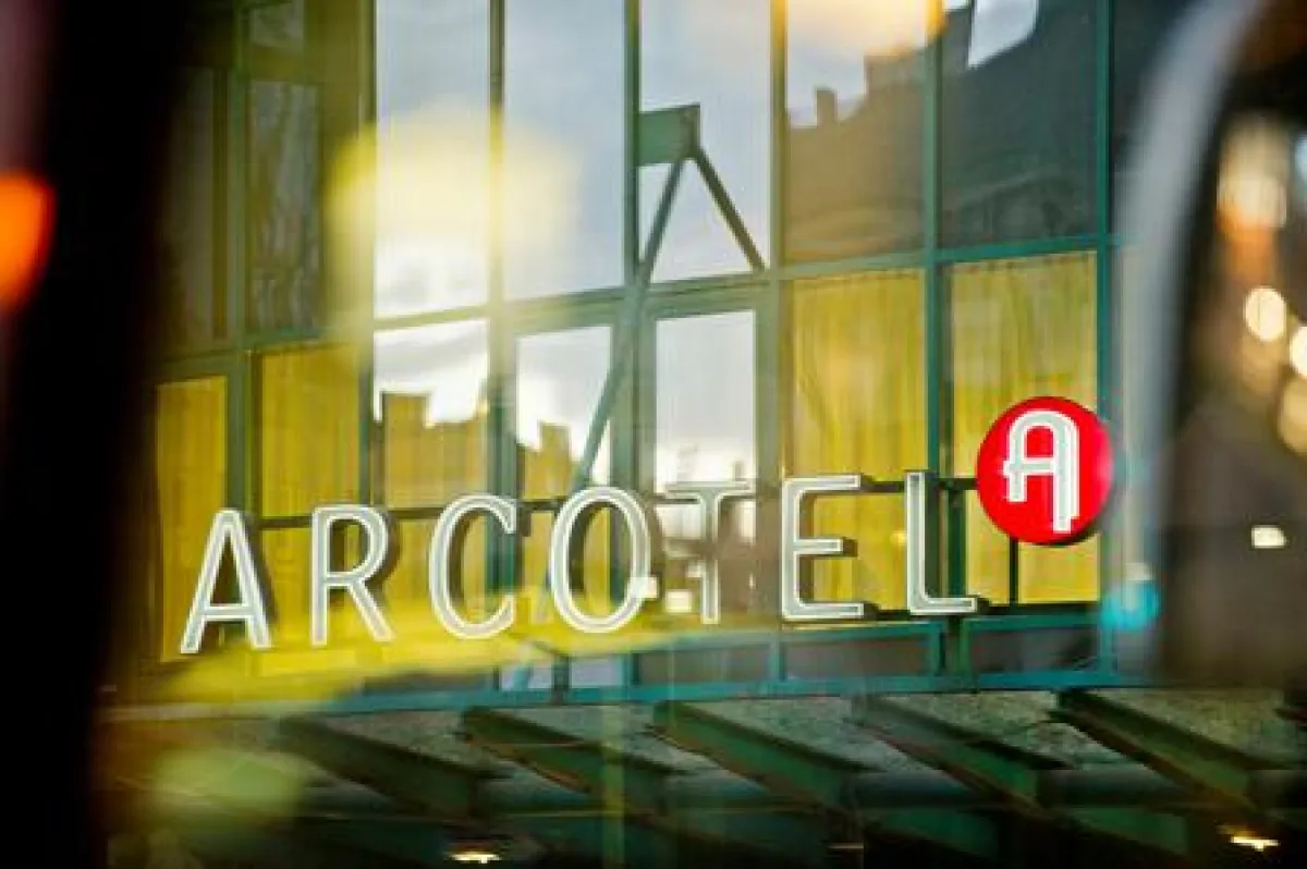 (c) ARCOTEL Hotels