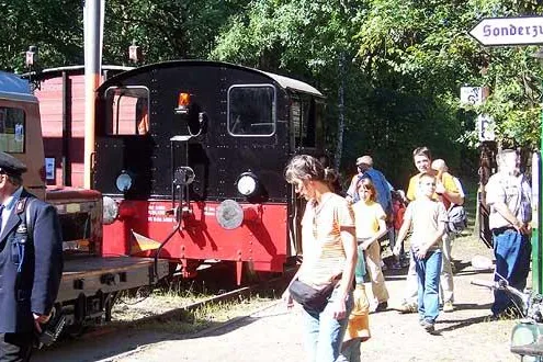 Bild: Eisenbahnspaß für Jung und Alt in Berlin-Lichterfelde