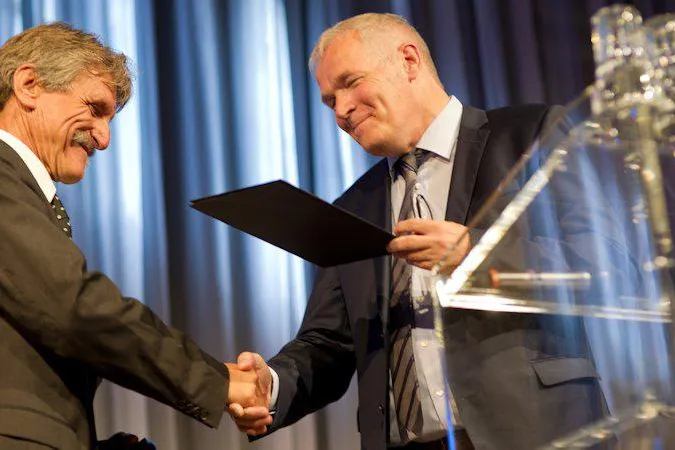 Bild: Klaus Ohlmann mit Otto-Lilienthal-Medaille ausgezeichnet