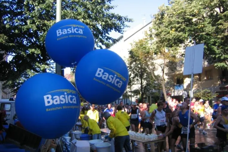Basica Sport neuer Co-Sponsor beim Hamburg Marathon Bild: Basica Sport neuer Co-Sponsor beim Hamburg Marathon