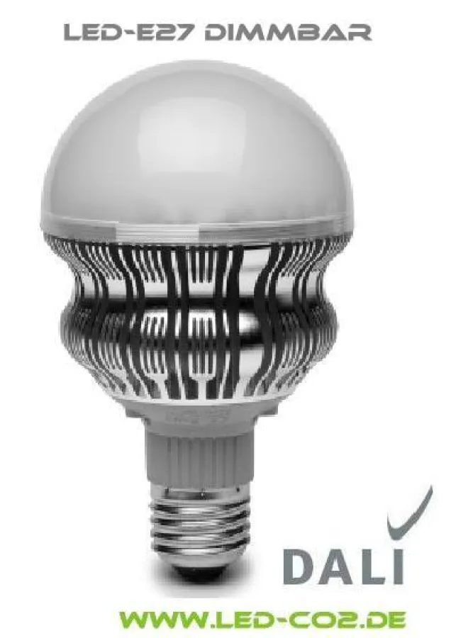 Dimmbares E27 LED-Leuchtmittel mit 15Watt (vergleichbar 75Watt Glühbirne) mit warmweißem Licht