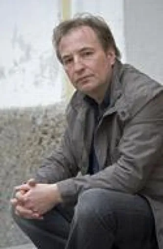 Bild: Alois Hotschnig erhält den Anton-Wildganspreis 2009