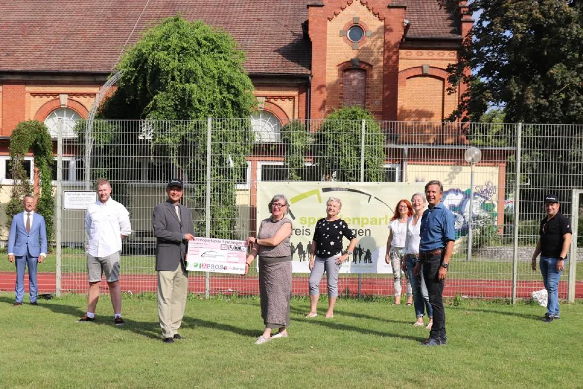 5000 Euro Spende des Mentorenkreises an das Spendenparlament Reutlingen e.V.