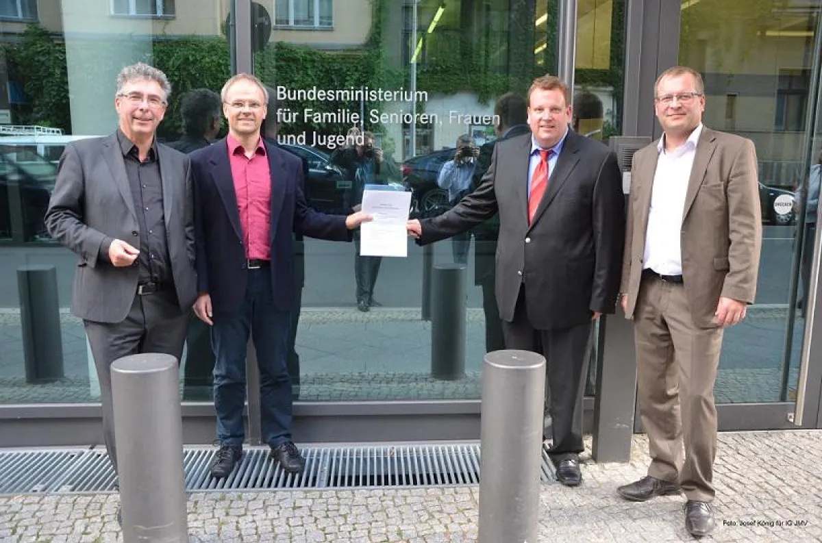 Die IG Jungen, Männer und Väter will sich bei Familienministerin Manuela Schwesig Gehör verschaffen.