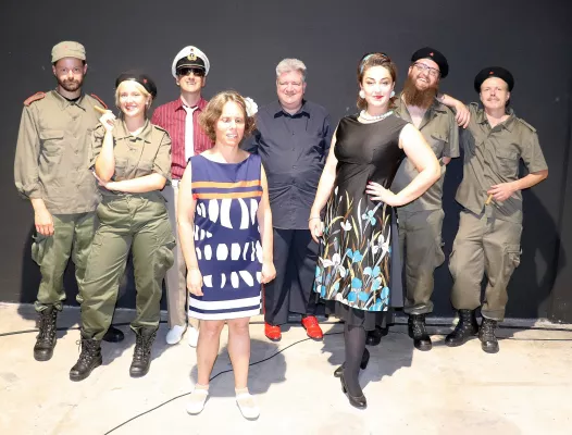 Bild: Blinde Passagiere mit Roter Rausch auf Cuba ab 15.10. im Hamburger Klabauter Theater