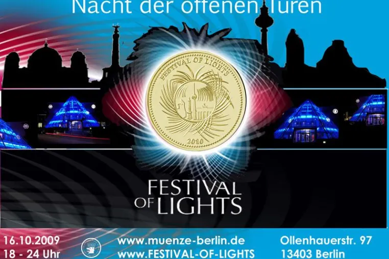 Nacht der offenen Tür in der Münze Berlin beim diesjährigen Festival of Lights Bild: Nacht der offenen Tür in der Münze Berlin beim diesjährigen Festival of Lights