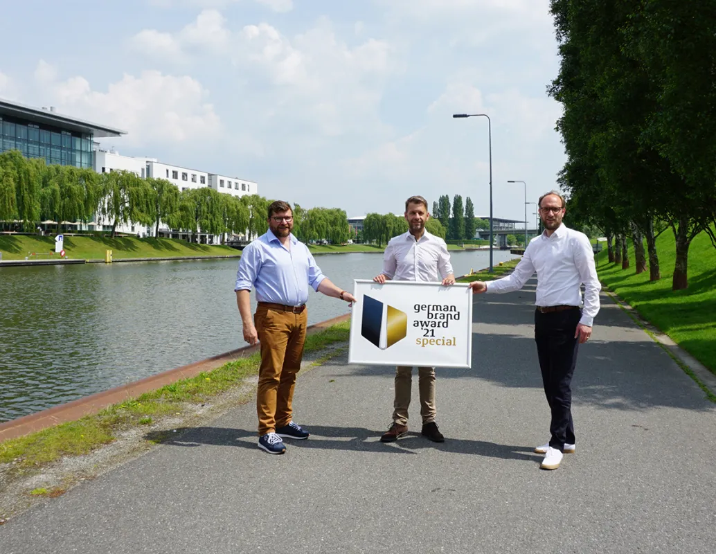 v. l. Thomas J. Müller-Rösler, Dennis Weilmann und Jens Hofschröer (© WMG Wolfsburg)