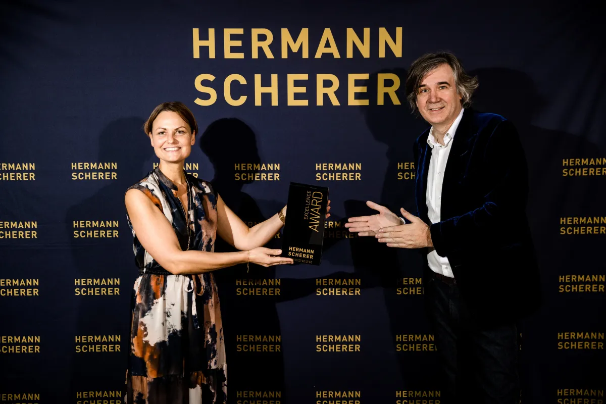 Top-Expertin, Coach & Speaker Vera Vogt mit dem Gründer der Veranstaltung Hermann Scherer. (© Foto: Dominik Pfau, Rechteinhaber: Vera Vogt)