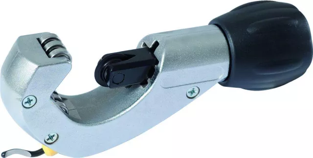 Bild: Rohre sauber abschneiden - KS Tools präsentiert neuartigen Teleskop-Rohrabschneider