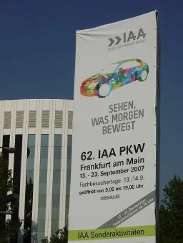 Bild: Nahezu eine Millionen Besucher kamen zur weltweit wichtigsten KFZ Messe nach Frankfurt
