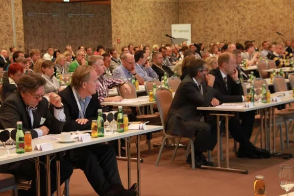 Bild: „Implantology meets CAD/CAM“ 1. IMCC-Kongress 2011 in Wien sehr gut besucht