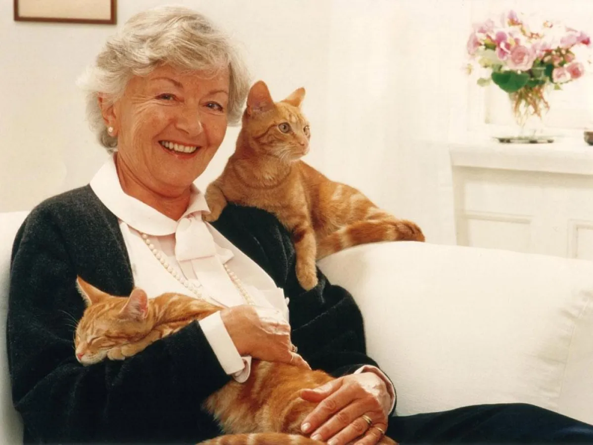 Nach Absprache kümmern sich Haushüter um die Haustieren gleich mit. Foto: VDHA e.V. www.haushueter.org/Immowelt.de.