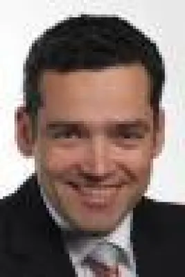 Hilfe für krebskranke Kinder - CDU Bürgermeisterkandidat Oliver Schwebel besuchte Oberhöchstädter Martinsmarkt Bild: Hilfe für krebskranke Kinder - CDU Bürgermeisterkandidat Oliver Schwebel besuchte Oberhöchstädter Martinsmarkt