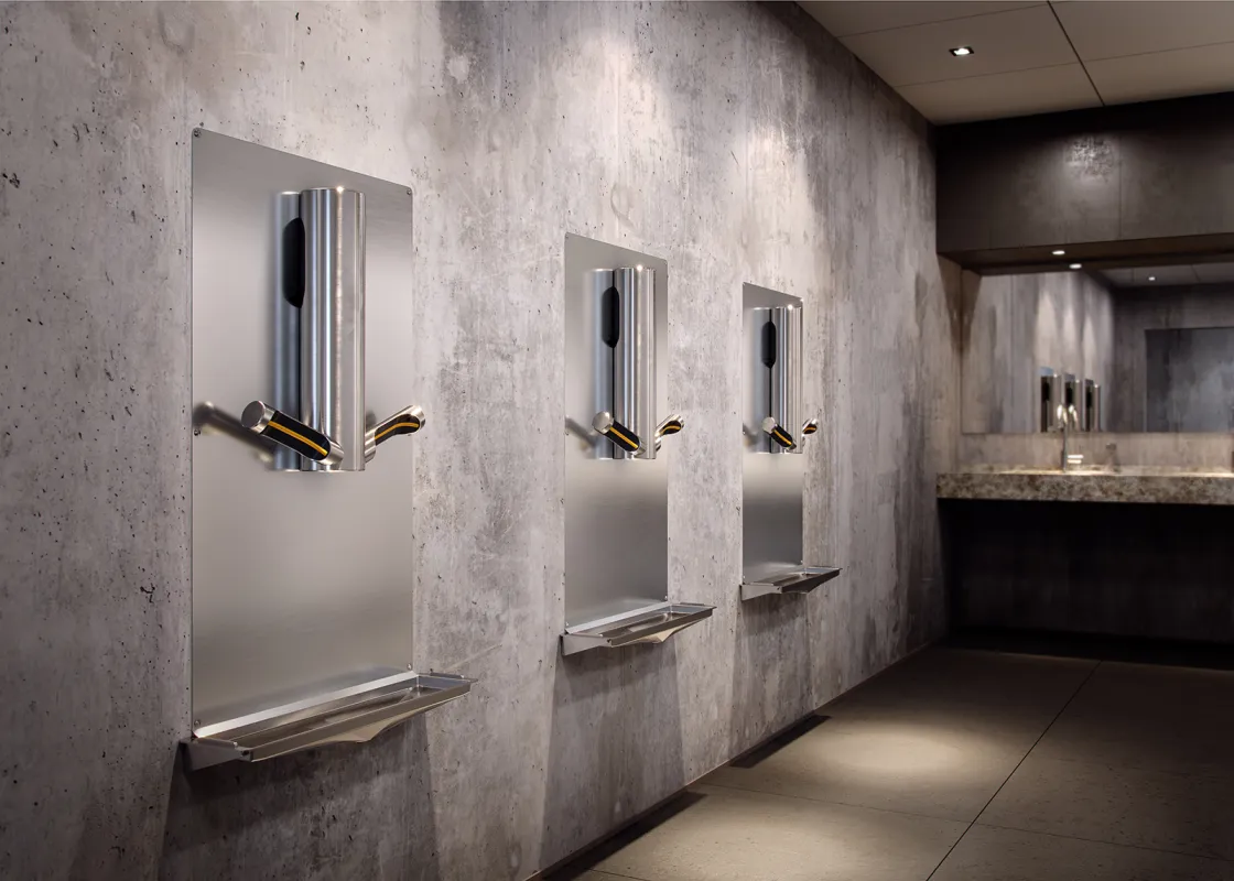 Bundle - Dyson Airblade™ HU03 mit Tropfwanne und Wandschutzblech (© 2022 CLEANTEC)
