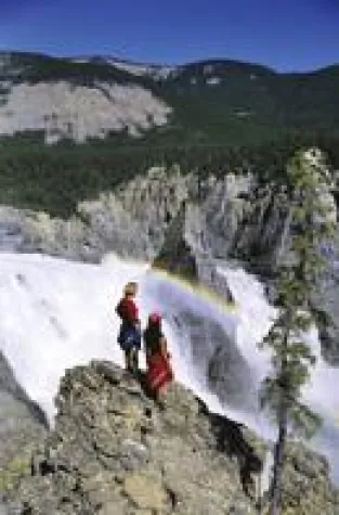Bild: Nahanni River, Kanada: Ein Kanu, ein Zelt und eine Woche Abenteuer
