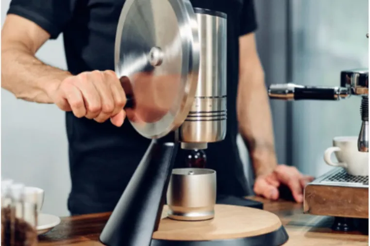 NECCST Series 1: Eckstein Designs wegweisende Kaffeemühle - designed und engeneering in München Bild: NECCST Series 1: Eckstein Designs wegweisende Kaffeemühle - designed und engeneering in München