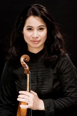 Augsburger Mozartfest: Mirijam Contzen debütiert mit Violinkonzerten von Franz Lamotte und Thomas Linley Bild: Augsburger Mozartfest: Mirijam Contzen debütiert mit Violinkonzerten von Franz Lamotte und Thomas Linley