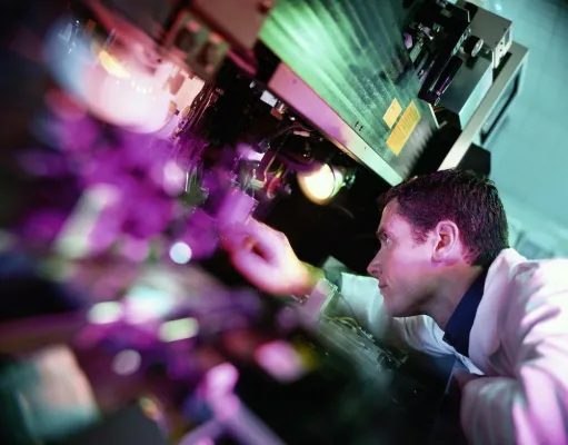 Bild: FACHKRÄFTE IM QUALITÄTSMANAGEMENT SIND GEFRAGT