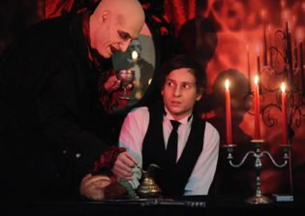 Auf Tuchfühlung mit Graf Dracula. Foto: Erik Hüther