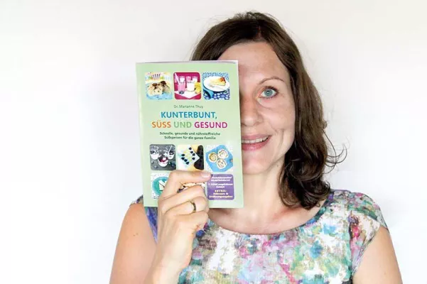 "Kunterbunt, süß und gesund": 44 Rezepte für gesundheitsbewusste Naschkatzen Bild: "Kunterbunt, süß und gesund": 44 Rezepte für gesundheitsbewusste Naschkatzen