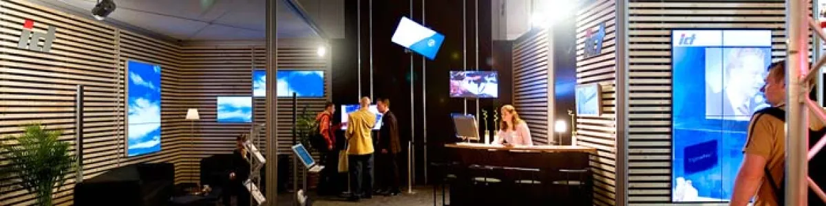 ict Lounge mit Medienwand