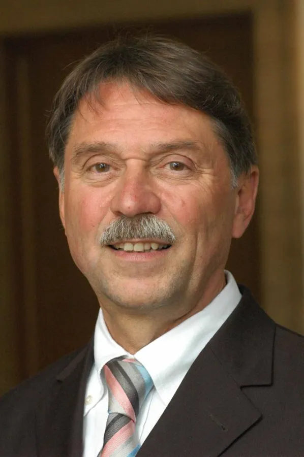 Hans J. Loges, Vorstand der Rating Services AG, bewertet die Zukunftsfähigkeit der ARBOmedia-Gruppe mit gut.